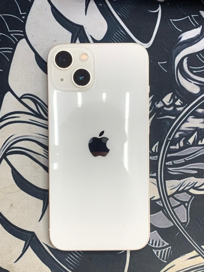 Смартфон iPhone 13 128 Gb White