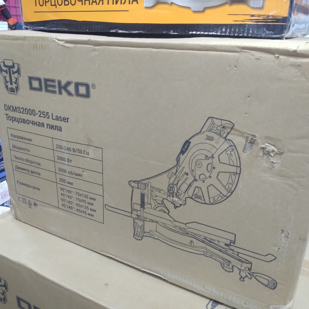 Торцовочная пила deko dkms2000-255laser