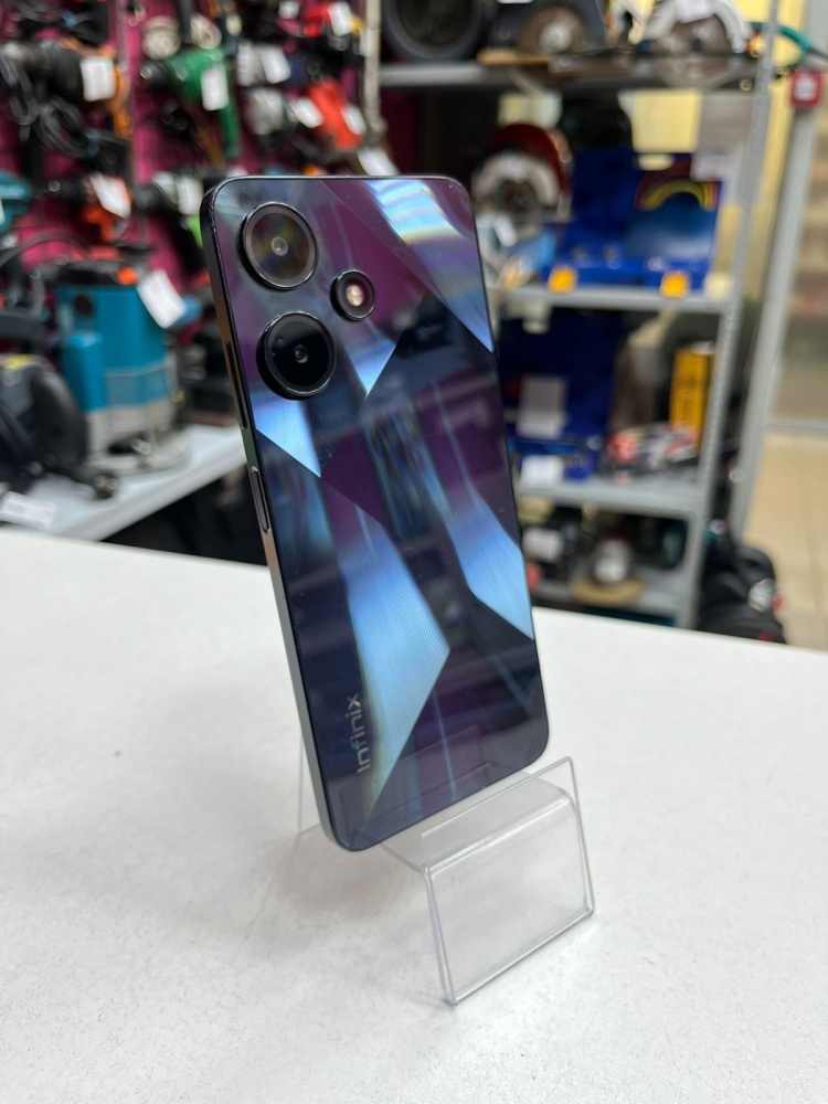 Мобильный телефон Infinix HOT 30i 8/128