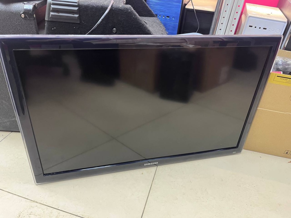 Телевизор Samsung UE32D400NW