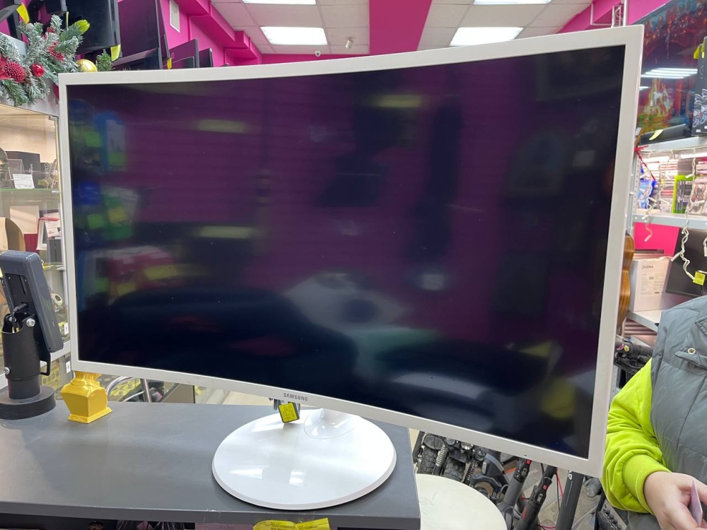 Монитор Samsung LC32F391FWIXCI