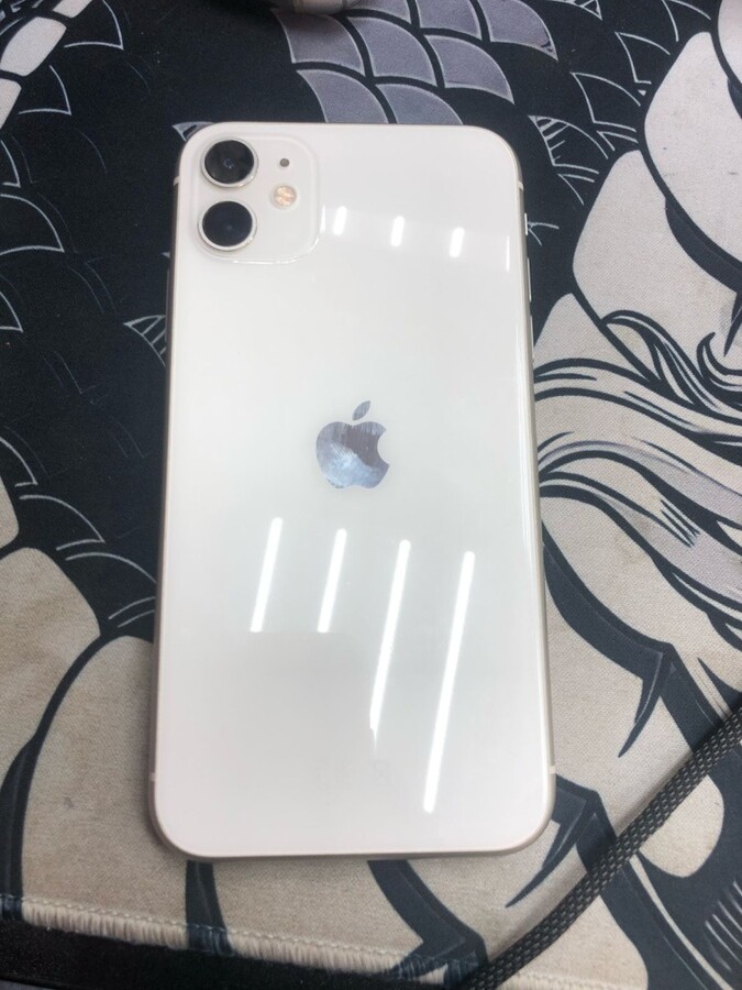 Смартфон iPhone 11 64Gb