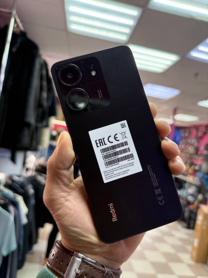 Смартфон Xiaomi Redmi 13C 128Gb