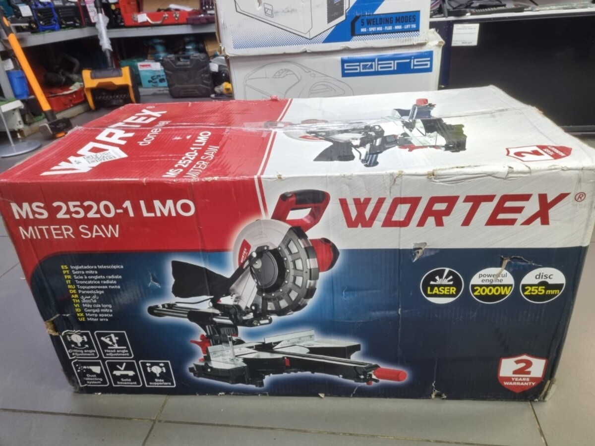 Торцовочная пила WORTEX 2520-1 LMO. Новая.