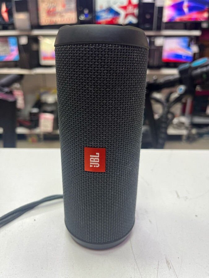 Акустика JBL Flip Essential