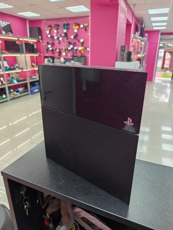 Игровая приставка Sony PlayStation 4 fat 500Gb