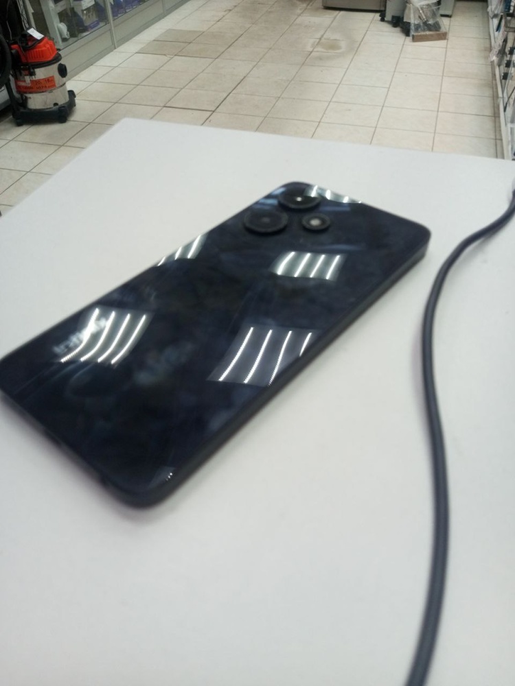 Мобильный телефон Infinix hot 30 4\128