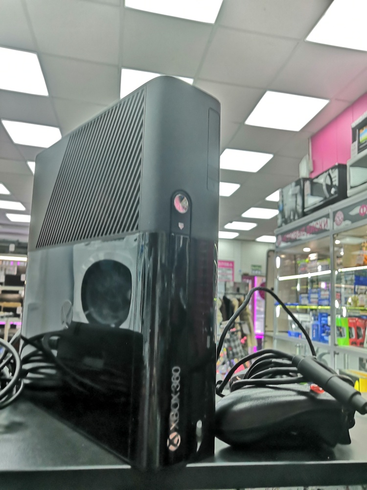 Игровая приставка XBOX 360 500Gb