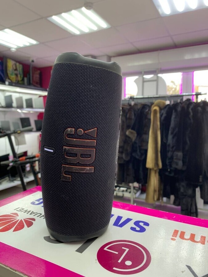 Акустика JBL Charge 5