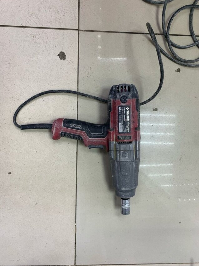 Гайковерт ЗУБР ГС-300