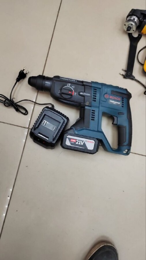 Перфоратор BOSCH АКБ