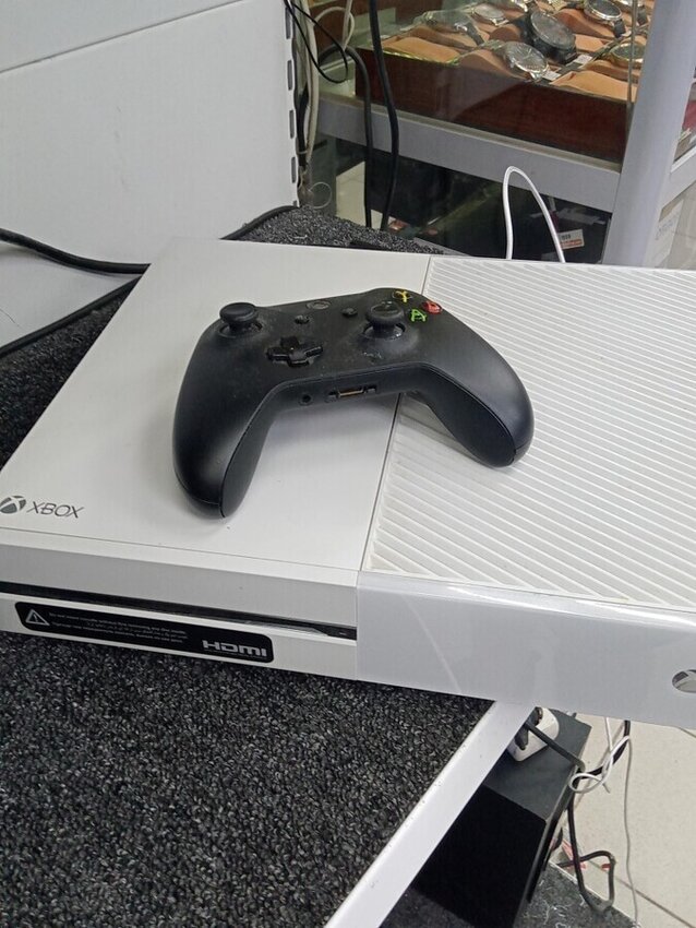 Игровая приставка XBOX ONE