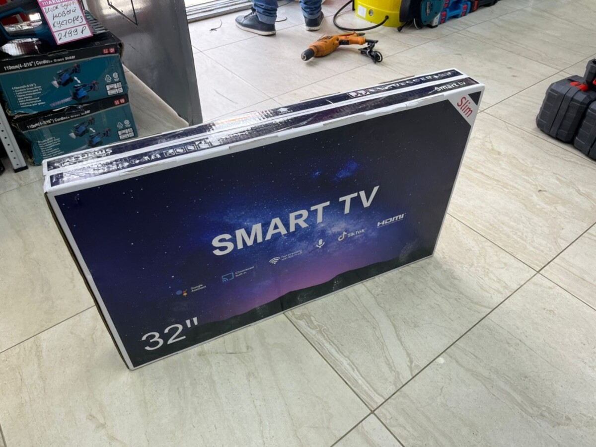 /Телевизор Smart 32*