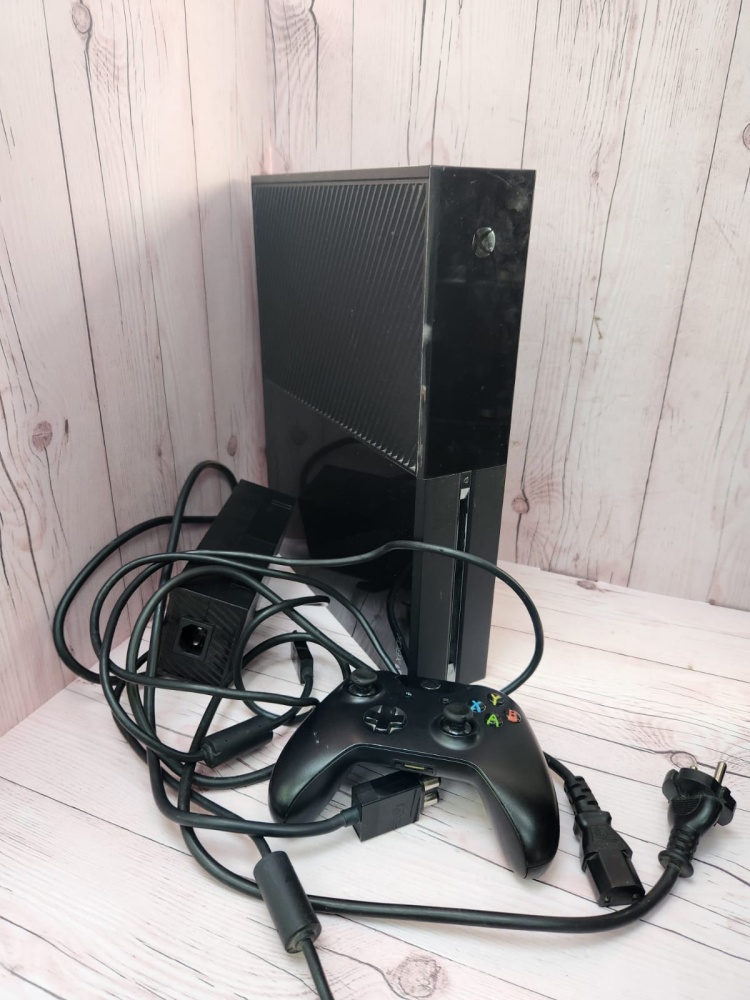 Игровая приставка XBOX ONE 500gb