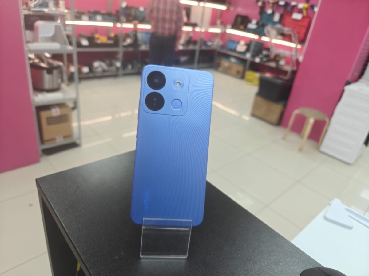 Мобильный телефон Infinix Smart 7 HD 2/64