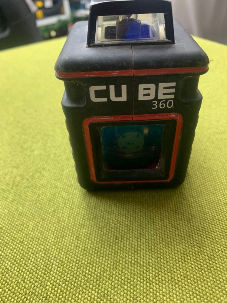 Лазерный уровень cube 360