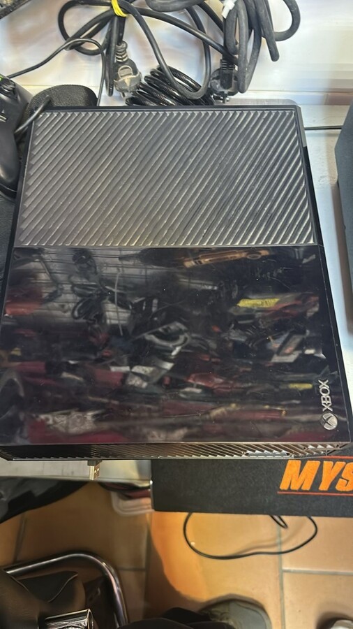 Игровая приставка XBOX ONE