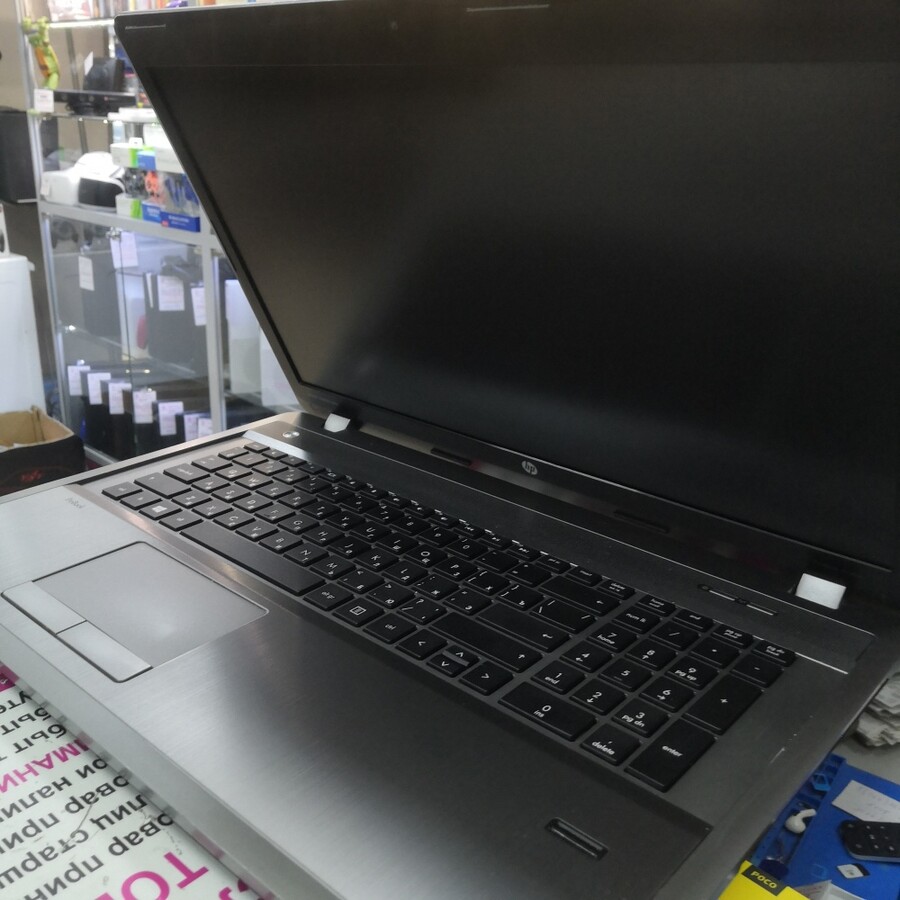 Ноутбук HP i5 2.5*4/8/ssd256/hdd320/uhd