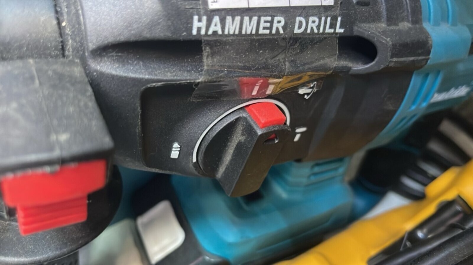 Перфоратор Акумуляторный 2АКБ