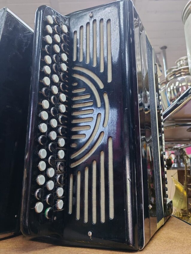 Баян Тульский