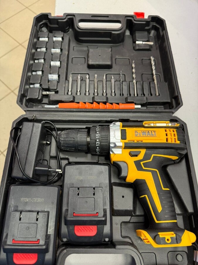 Шуруповерт DWT