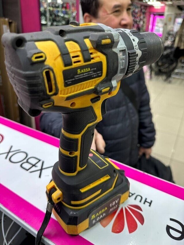 Шуруповерт Assa 18 v