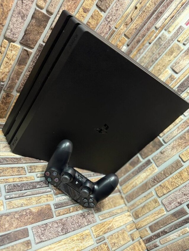 Игровая приставка Sony PlayStation 4 PRO