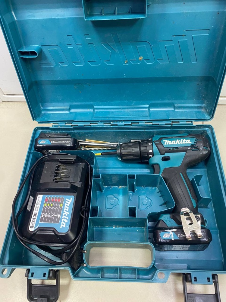 Шуруповерт Makita 12v
