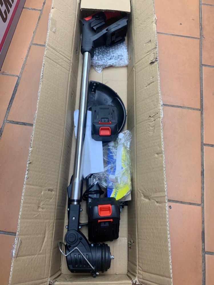 Электротриммер Садовый