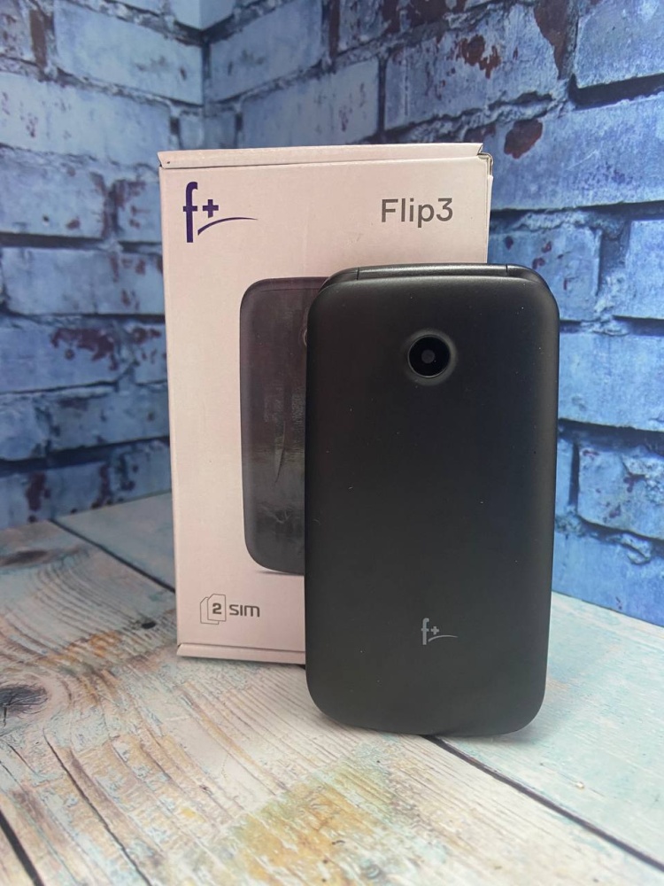 Мобильный телефон Fly Flip3