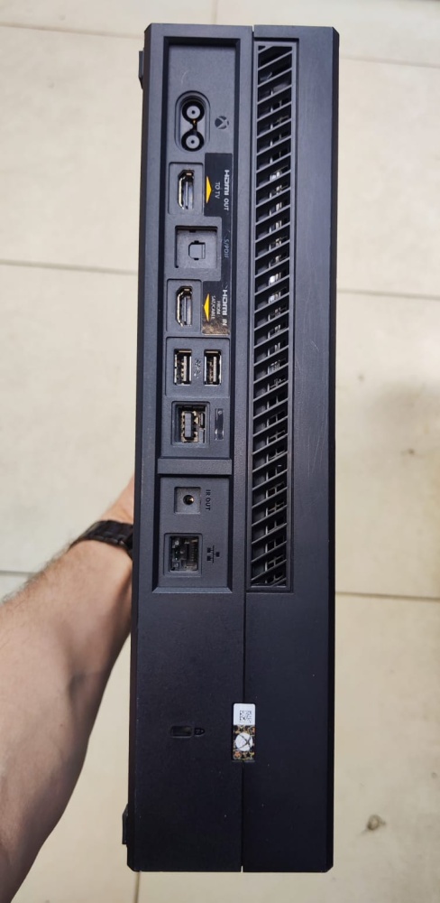 Игровая приставка XBOX ONE