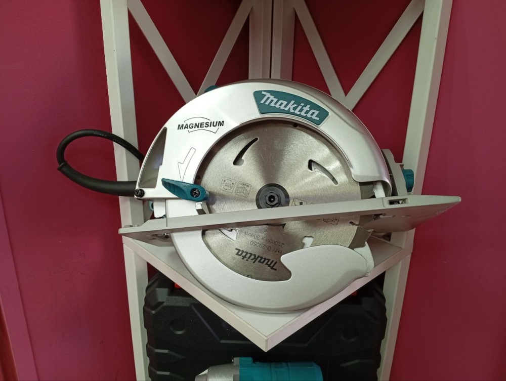 Циркулярная пила Makita 5008mg