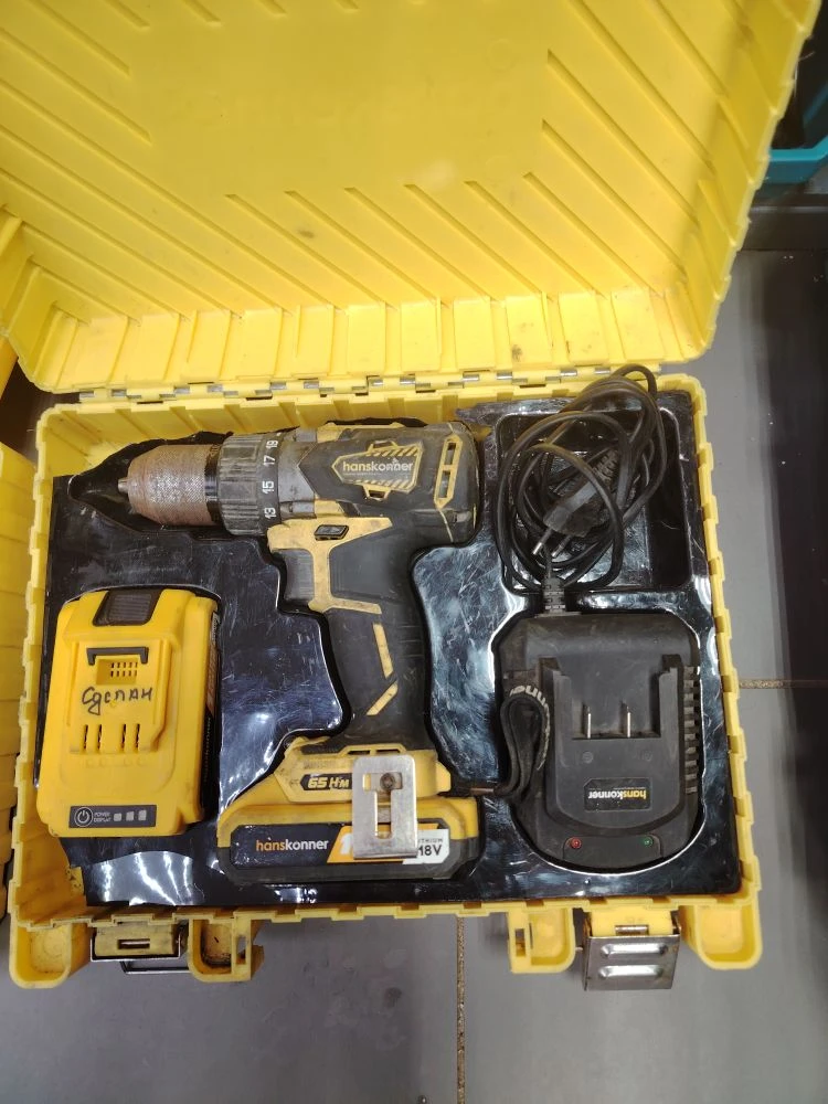 Дрель--шуруповерт Hanskonner HCD1865BL