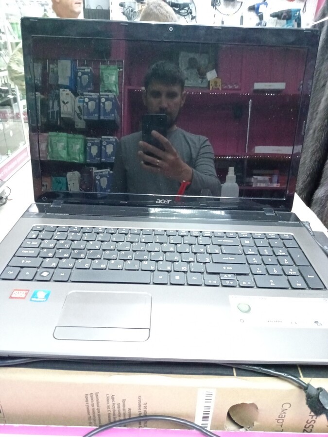 Ноутбук Acer 7560