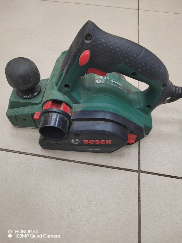 Рубанок BOSCH